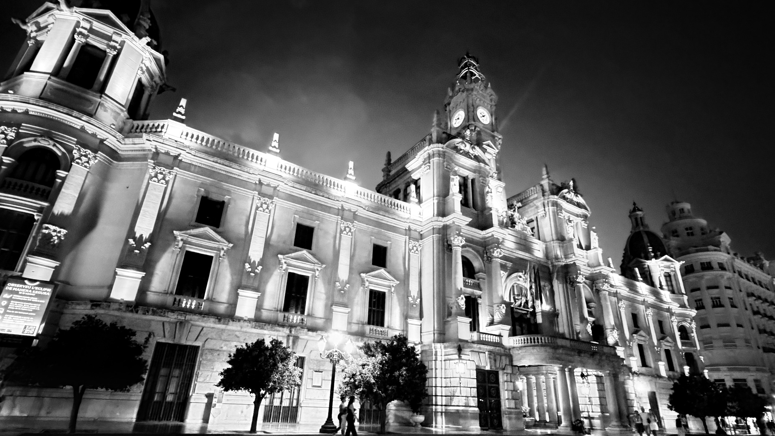 Ayuntamiento de Valencia de noche